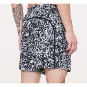 Lululemon Pace Breaker Shorts Mens Size L Printed 9” Inseam Athletic